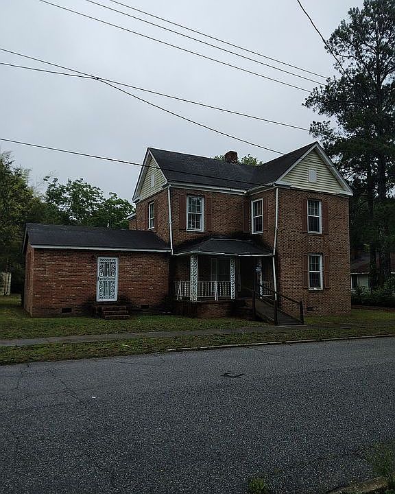 1st image of 109 Maple St