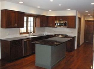 955 Rice Ct, Naperville, IL 60565