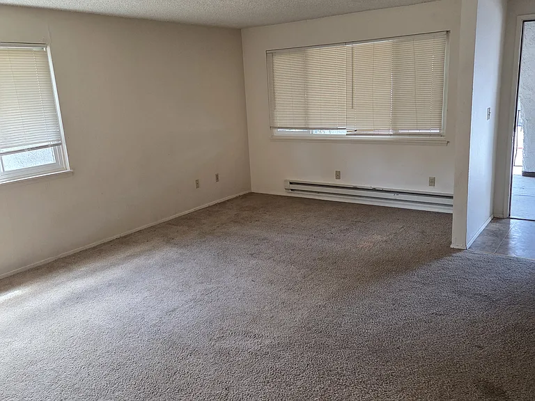 6112 Glen Mary Ln SE #C — Photo 5