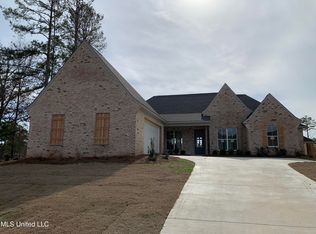111 Charleston Ln, Madison, MS 39110