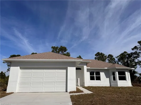 109 Paxton ST, LEHIGH ACRES, FL 33974