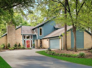 11 Thornhedge Ct, Spring, TX 77381