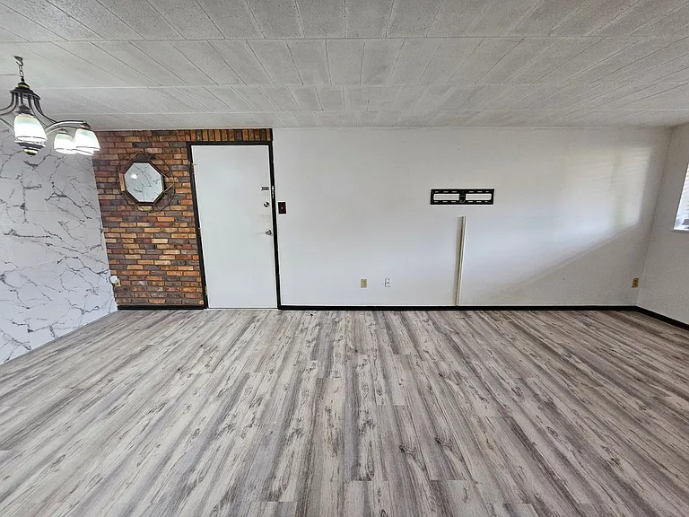 323 Ridge Point Cir #11A — Photo 6