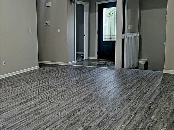 3rd image of 14511 Craig Ave