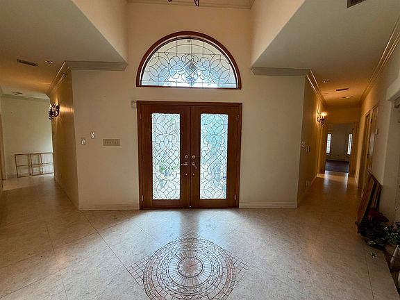 5th image of 206 Chateau La Fitte Ct