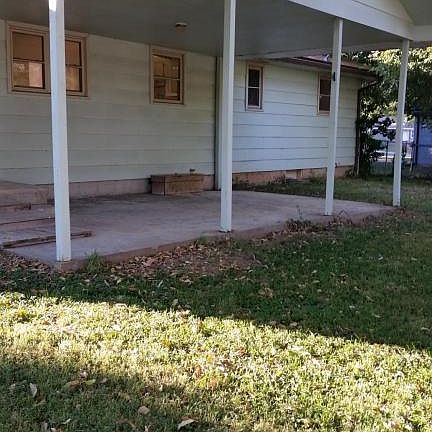 4th image of 102 N Oakwood Ave