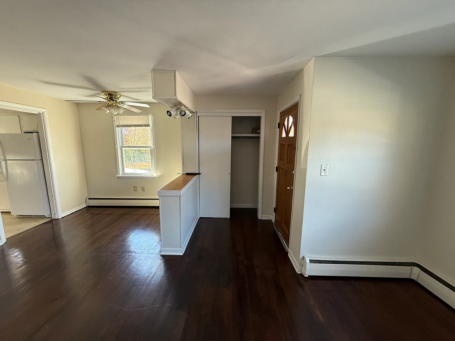 2 bed, $1,000 — Photo 4