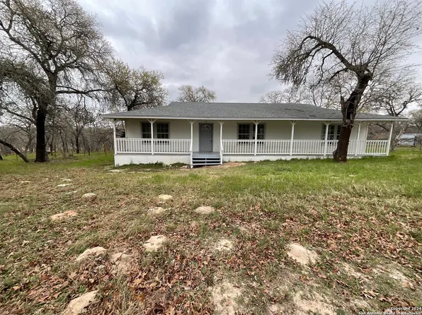 213 LOST TRL, La Vernia, TX 78121