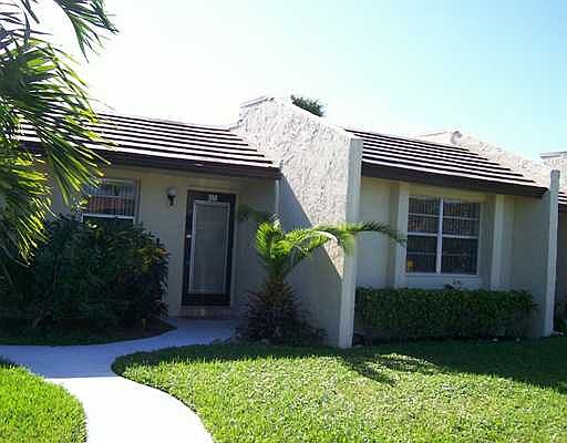 3rd image of 244 Lake Meryl Dr