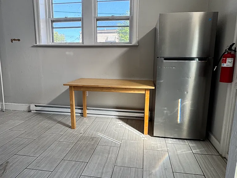 551-53 Hellerman St #1F — Photo 5