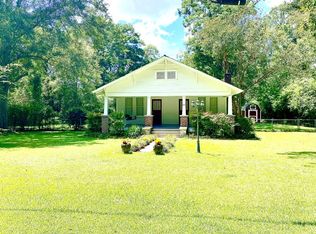 207 Monroe Rd, Hattiesburg, MS 39401