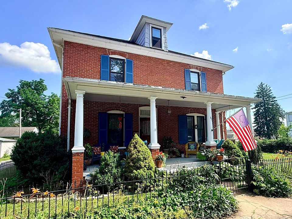 1st image of 333 E 1st Ave