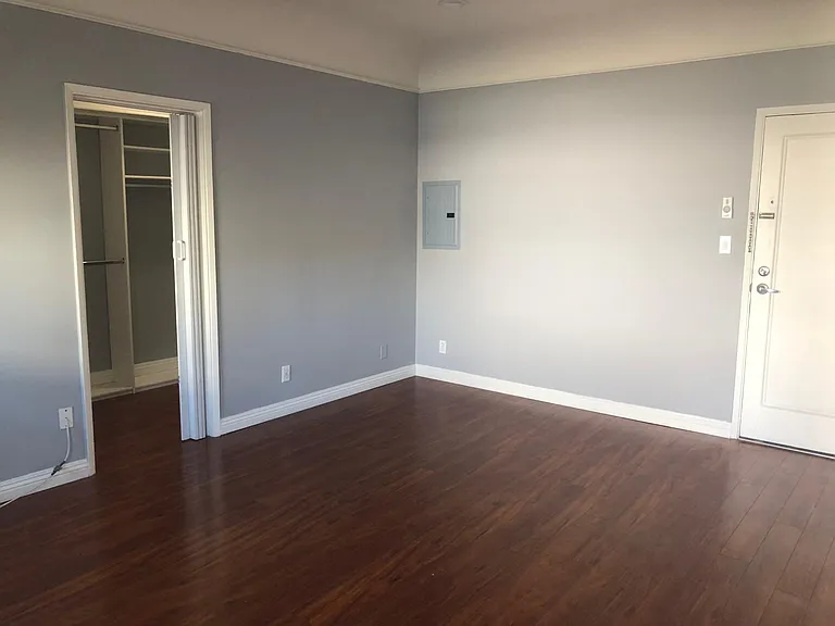 114 W Eulalia St #4 — Photo 14