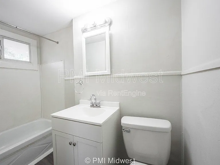 944 E Minnesota St — Photo 25