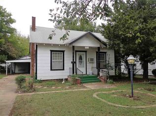 1421 S 8th St, Ponca City, OK 74601