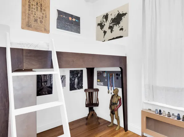 993 Amsterdam Avenue image 3 of 7