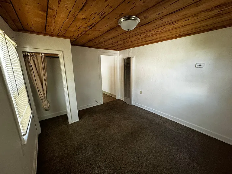 212 E Pine St #2 — Photo 8