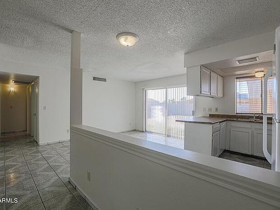 4th image of 3020 N 87th Ave
