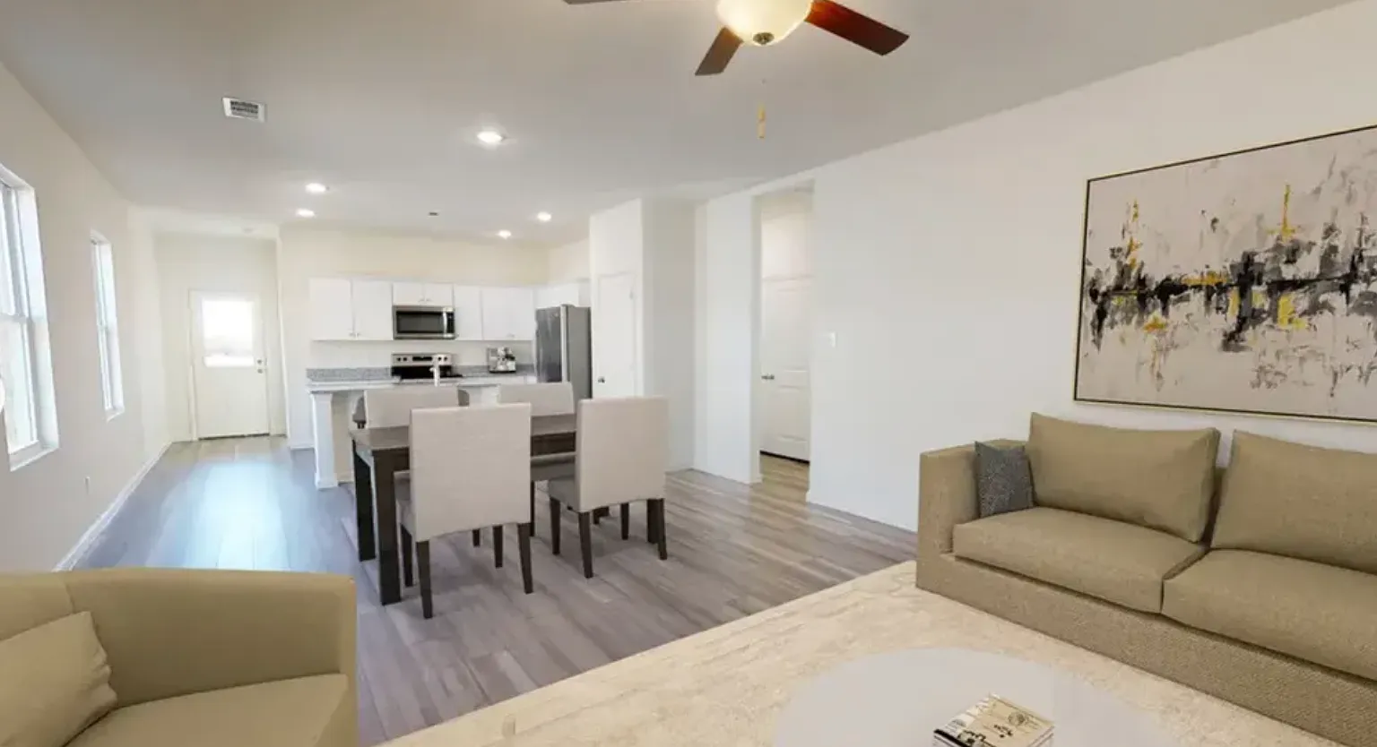 3 bed, 1401 sqft, $1,995 — Photo 4