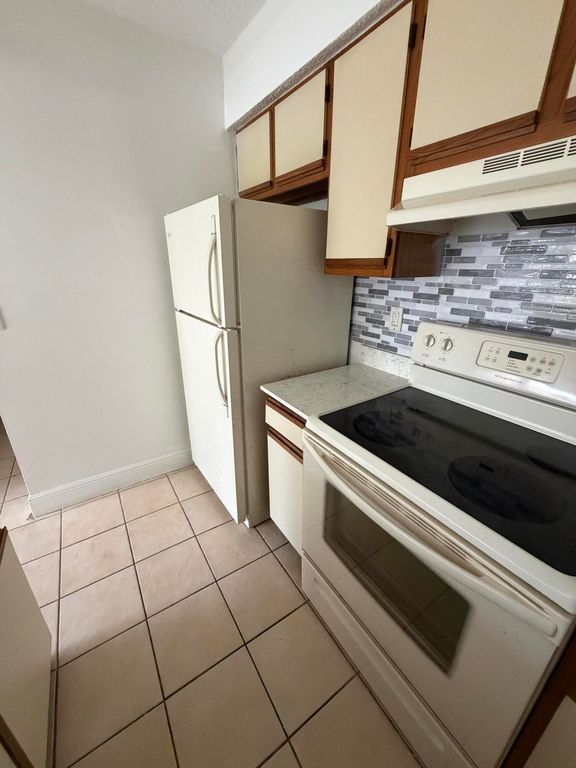 1285 SW 46th Avenue #2709, photo 6