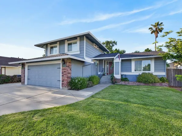 10036 Vanguard Dr, Sacramento, CA 95827
