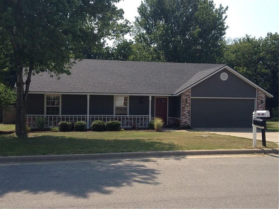 1st image of 1947 N Albany Ln