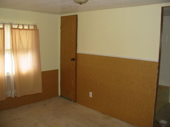 master bedroom right