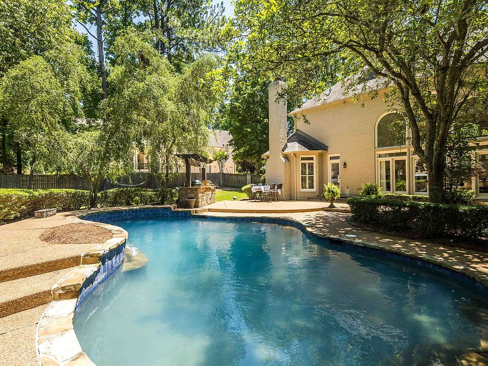 1st image of 9316 Forest Hill Ln