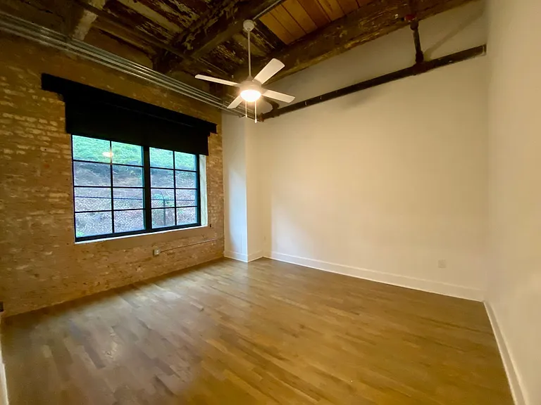Lofts At Abrams Fixtures — Photo 22
