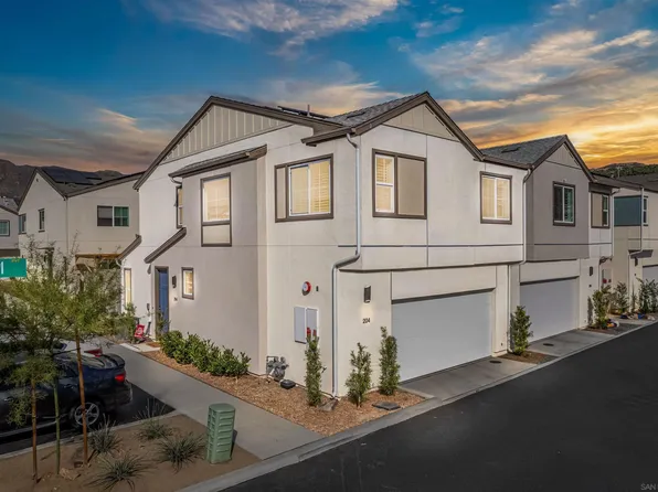 204 Foliage Pl, Fallbrook, CA 92028