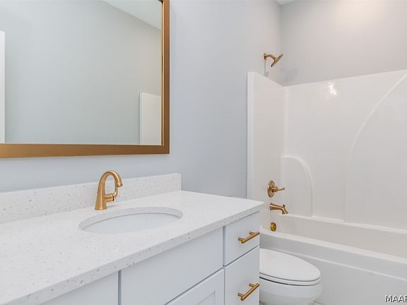 5th image of 10808 Blackwater Ct