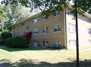 1308 Grandview Dr APT 5, Champaign, IL