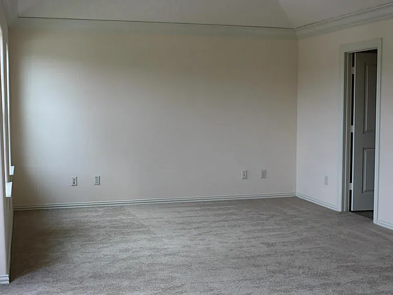 2046 Palm Forest Ln — Photo 11