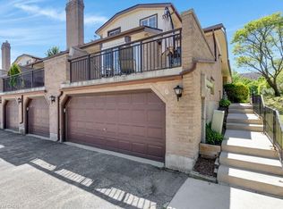 458 Beechwood Pl #6, Waterloo, ON N2T1Y9