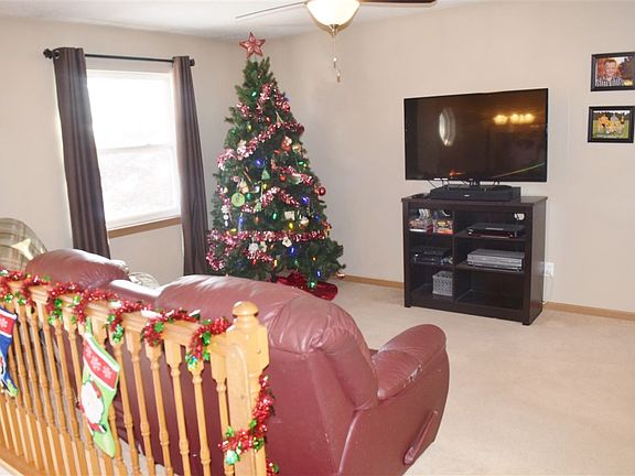 5th image of 273 Melrose Dr