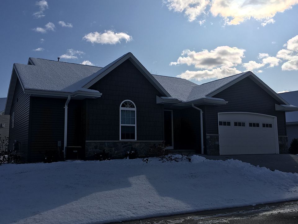 1st image of W6947 Brackenwood Ln #41