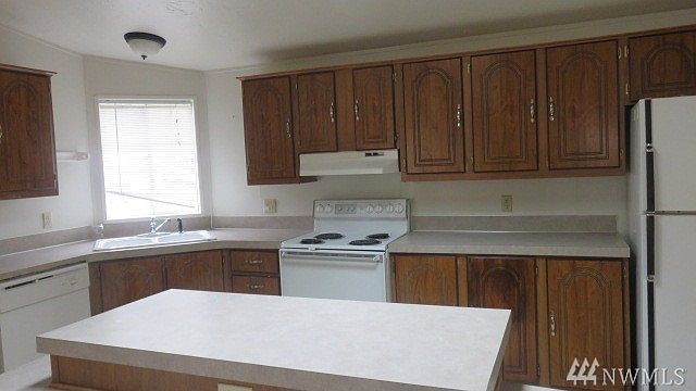2nd image of 2008 348th Street Ct E