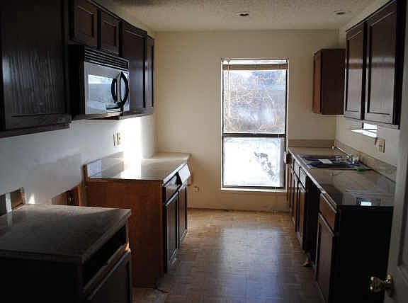3rd image of 1540 Barbara Dr