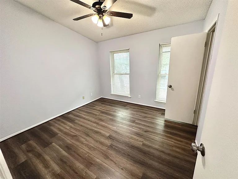 3822 Southway Dr #102 — Photo 31