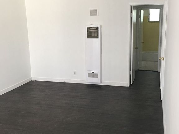 4th image of 3636 Mentone Ave #8881799