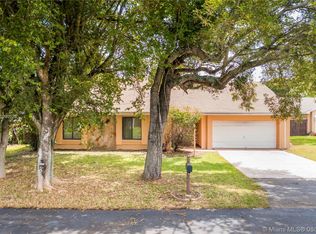 5435 SW 150th Ct, Miami, FL 33185