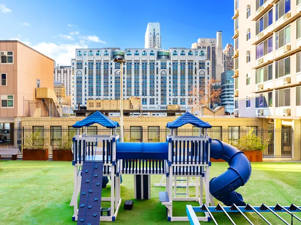 555 Main Street image 12 of 13