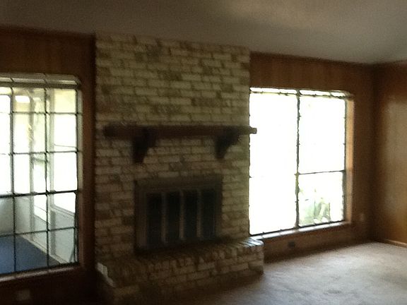 Living room back yard view