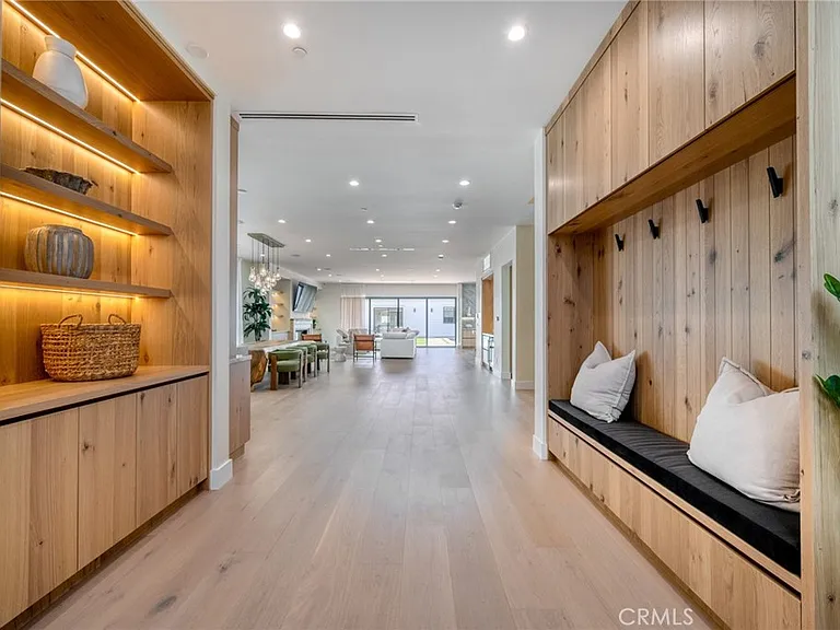 4906 Gaviota Ave — Photo 11
