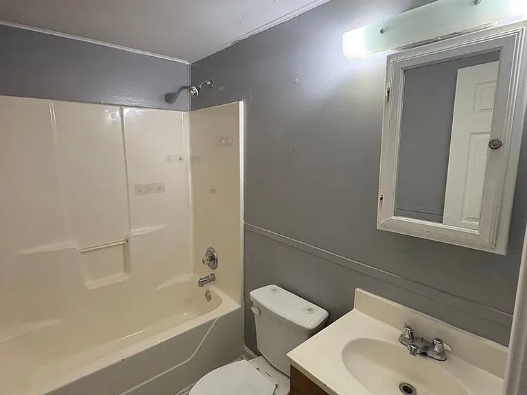 97 Tillman Dr #A — Photo 5