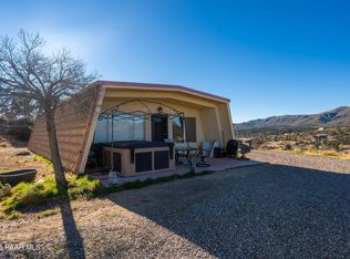 16928 W Trap Rd, Peeples Valley, AZ 86332