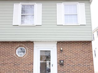 925 Brainard St #925, Naperville, IL 60563