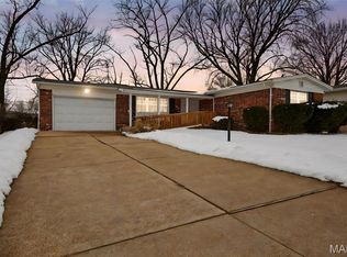 1960 David Dr, Florissant, MO