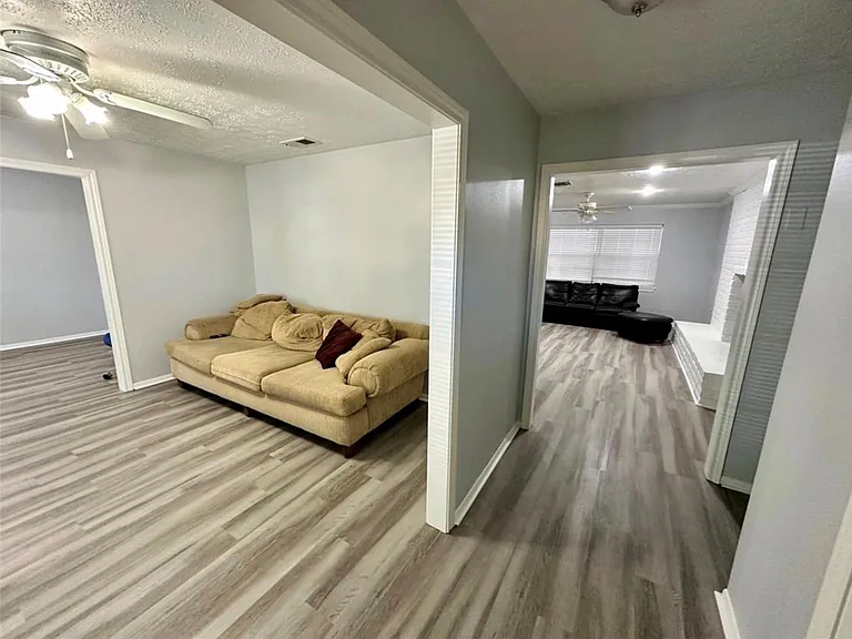 4310 Cinnabar Dr — Photo 8