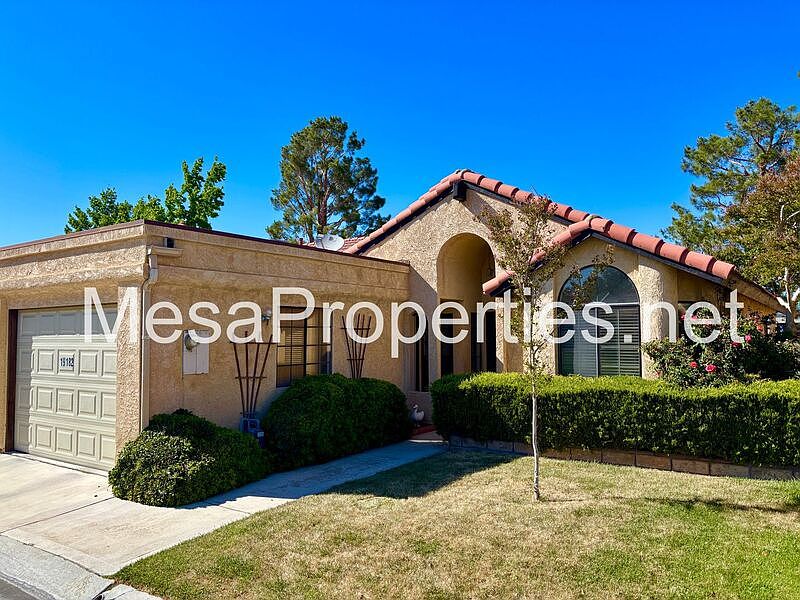 1st image of 19182 Elm Dr